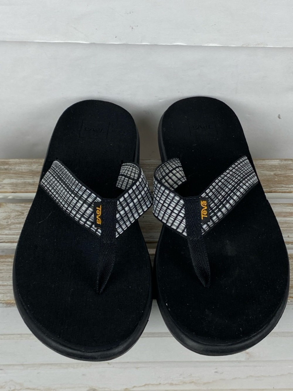 Teva Women's Voya Flip in a black and white checkerboard pattern size 10